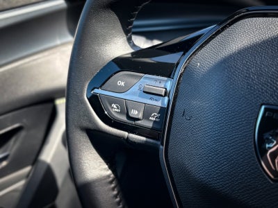 Peugeot e-308 First Edition