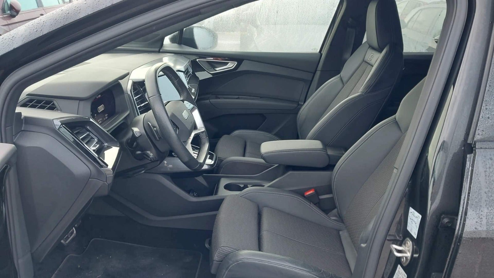 Audi Q4 e-tron Advanced S-line