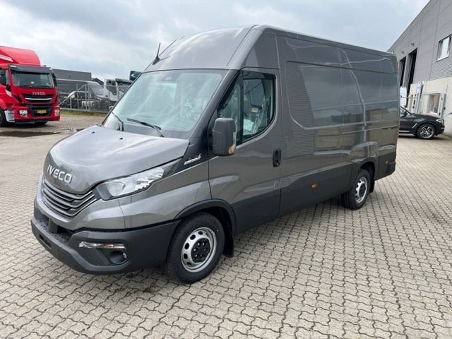 Iveco Daily 2,3 35S14 12m³ Van