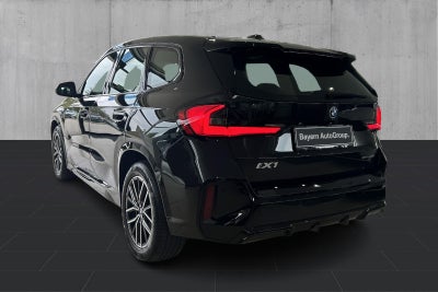 BMW iX2 eDrive20 M-Sport - 2