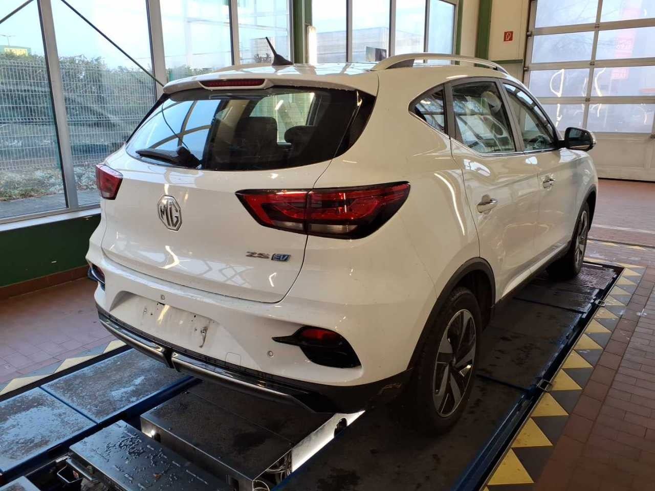 MG ZS Luxury