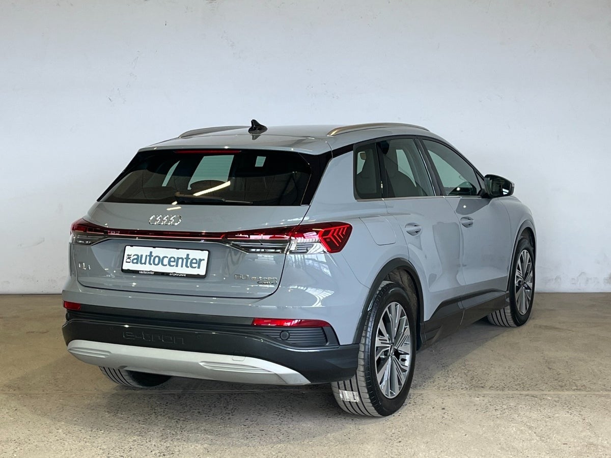 Audi Q4 e-tron S-line quattro Van