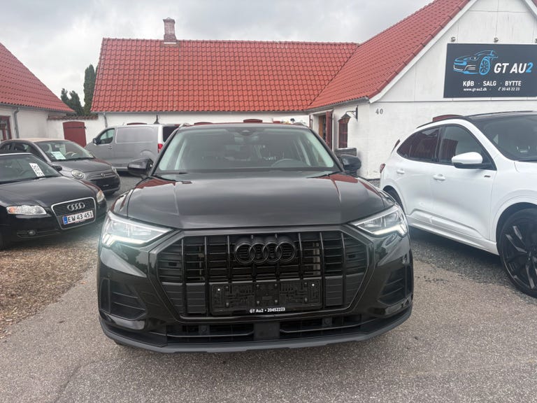 Audi Q3 TFSi e Attitude plus S-tr.