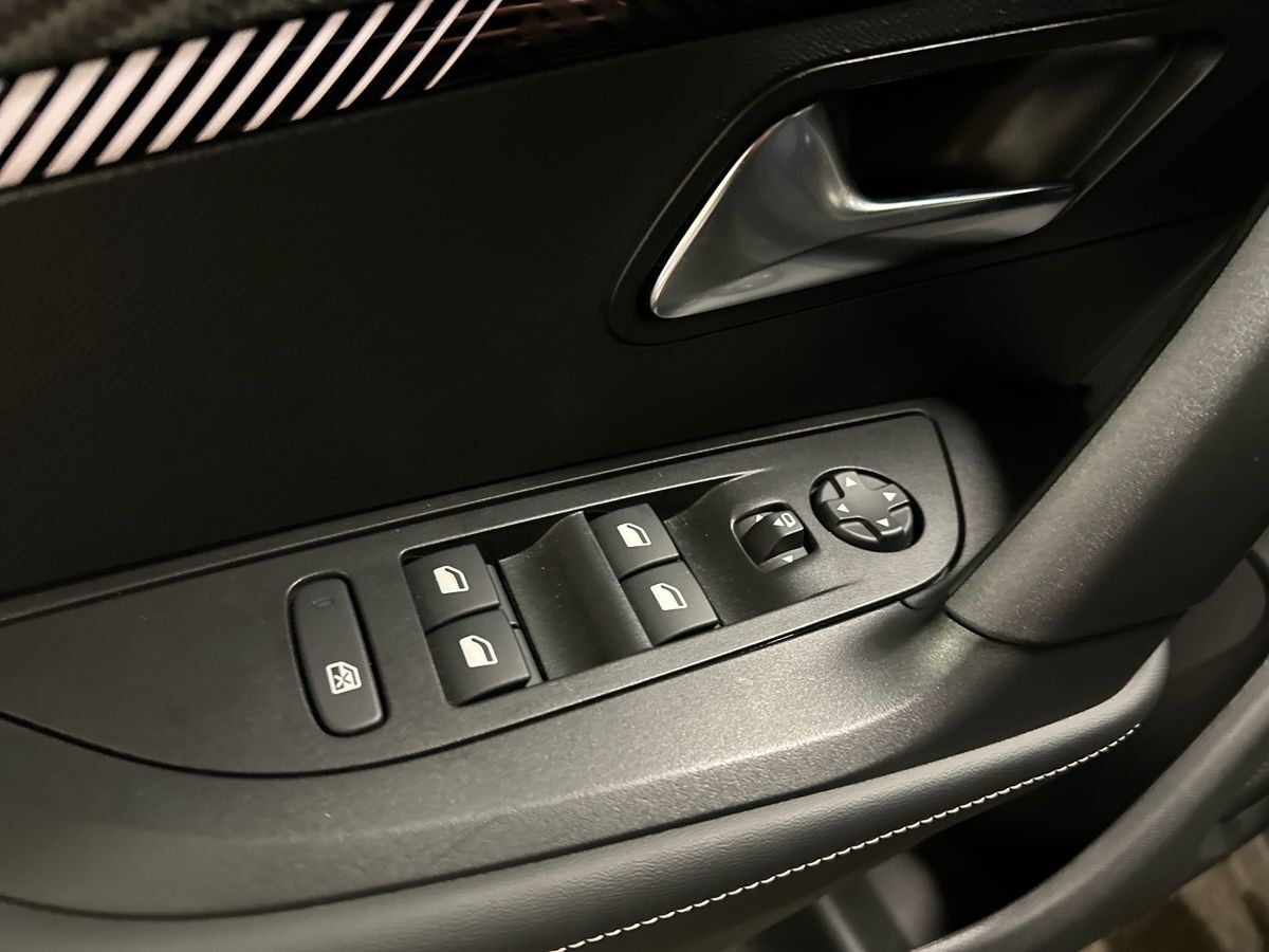 Peugeot 2008 PureTech 130 Allure EAT8 billede 18