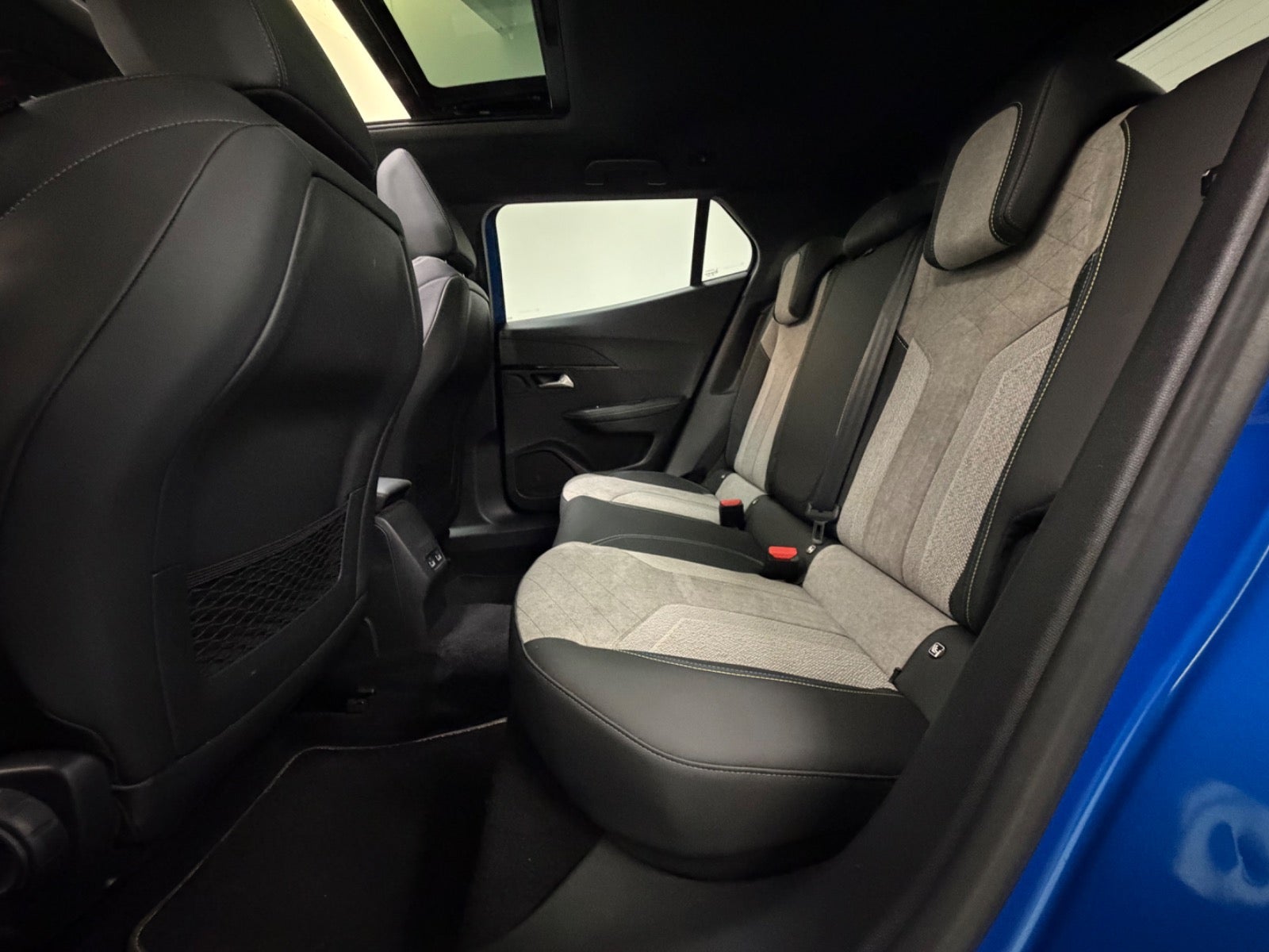 Billede af Peugeot e-2008 50 GT Pack