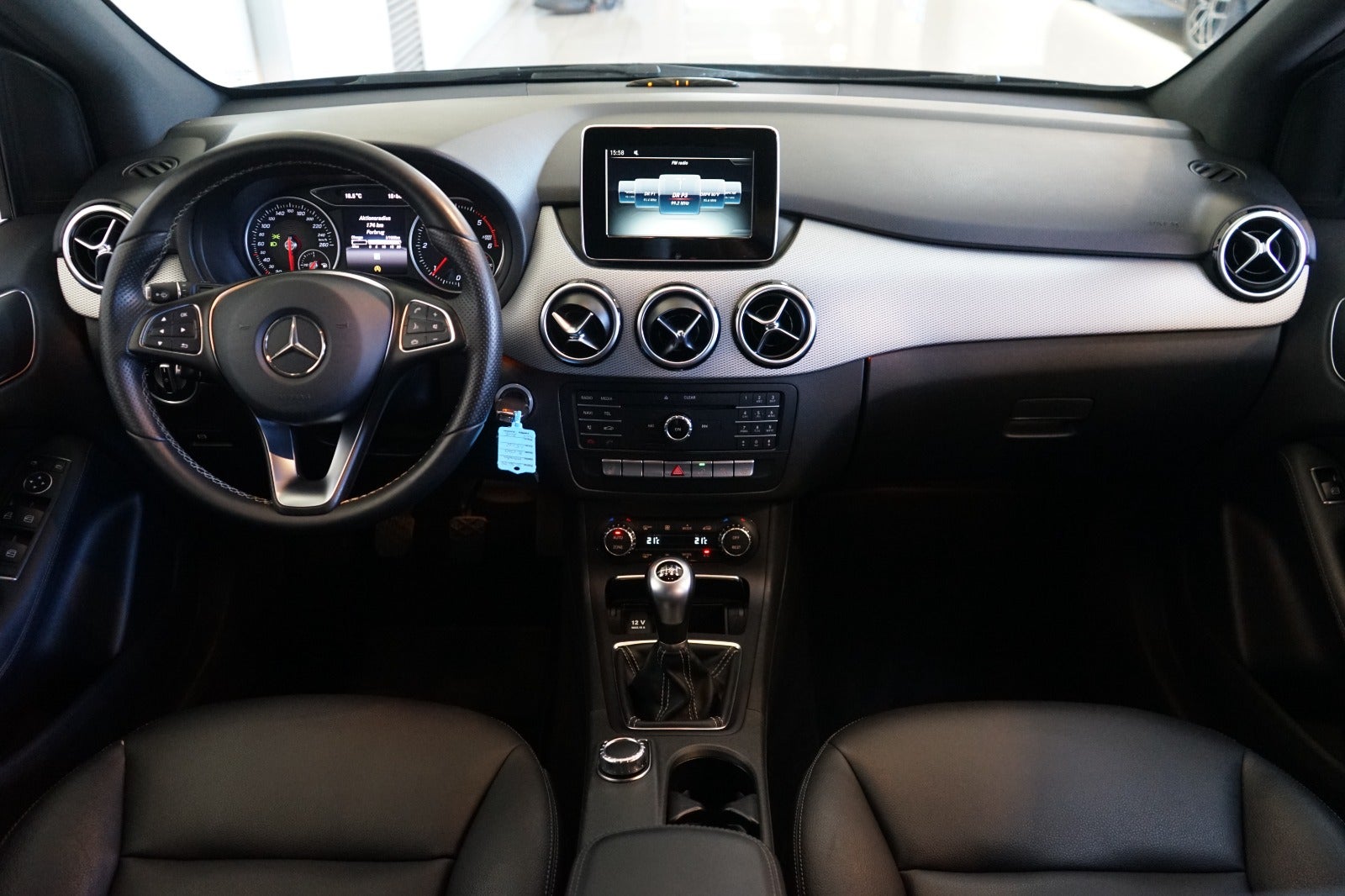 Mercedes B180