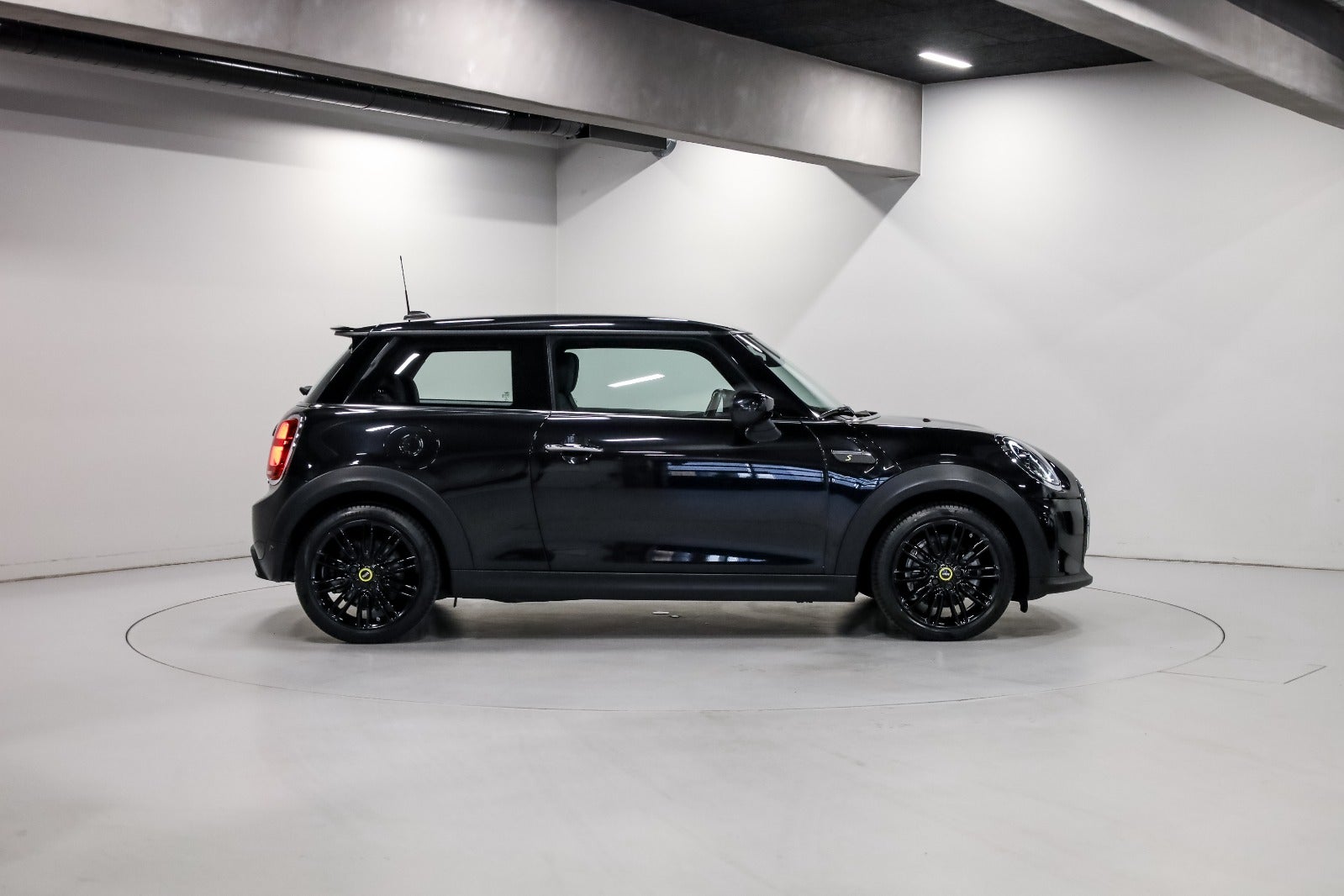 MINI Cooper SE Classic Trim
