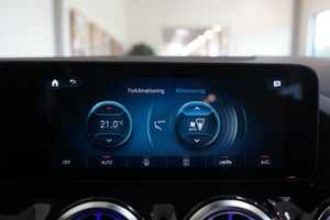 Mercedes EQA250