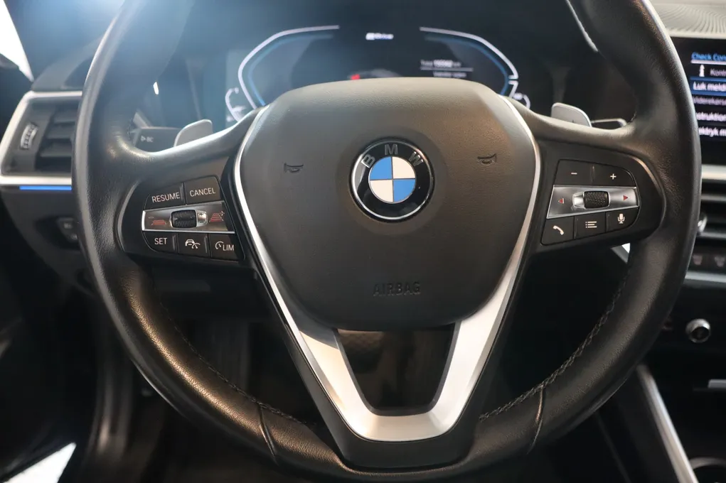 BMW 330e Touring Sport Line aut.