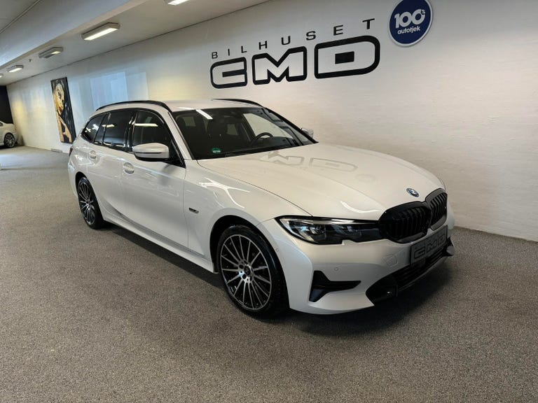 BMW 330e Touring Sport Line aut.