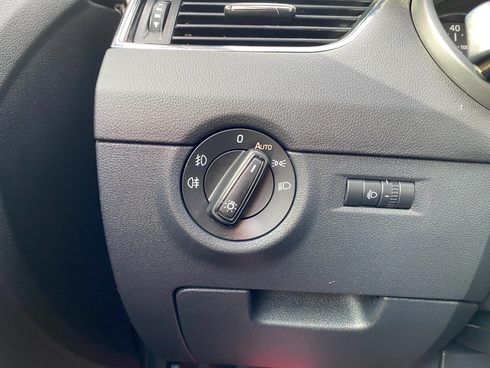 Skoda Octavia TSi 140 Elegance Combi