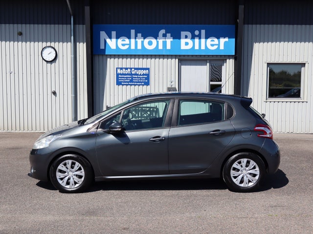 Peugeot 208 1,6 e-HDi 92 Allure Sky
