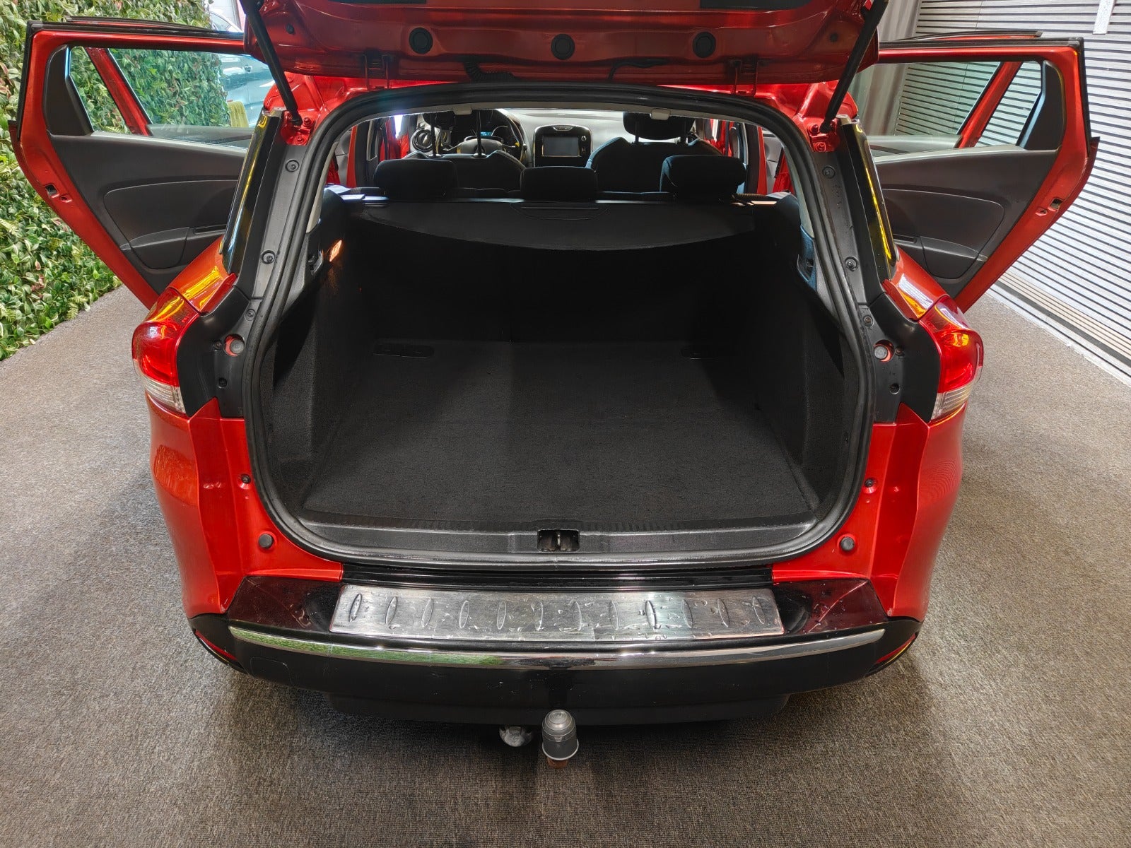 Billede af Renault Clio IV 1,2 16V Authentique Sport Tourer