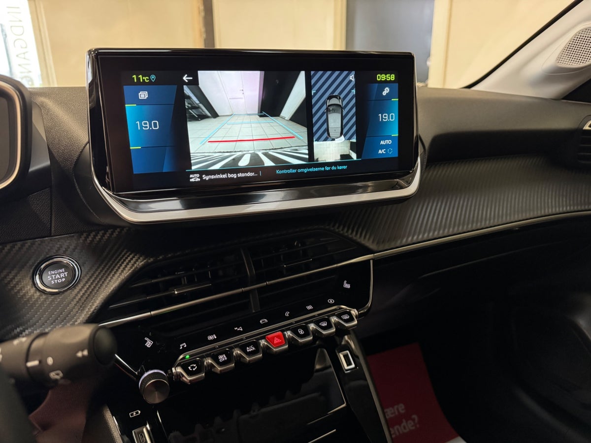 Peugeot e-208 Allure Peugeot e-208 Allure