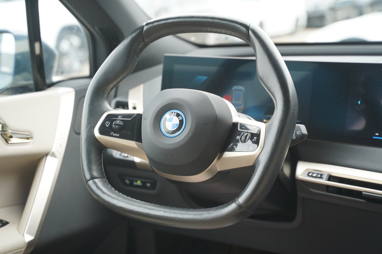 Billede af BMW iX  xDrive40 Sport