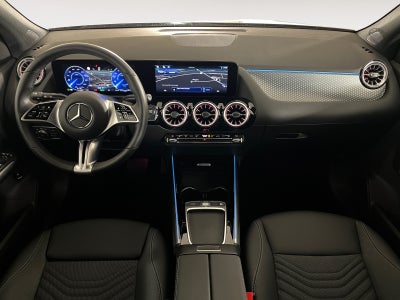 Mercedes EQA300 Progressive 4Matic Van