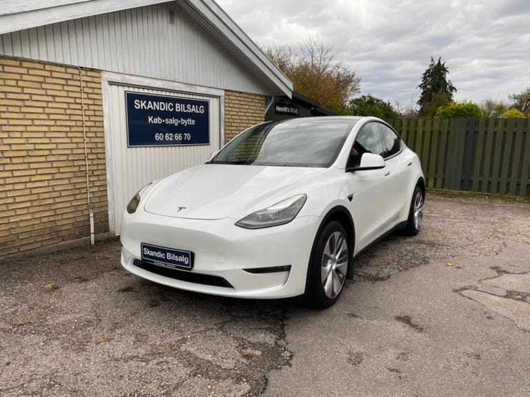 Tesla Model Y Long Range AWD