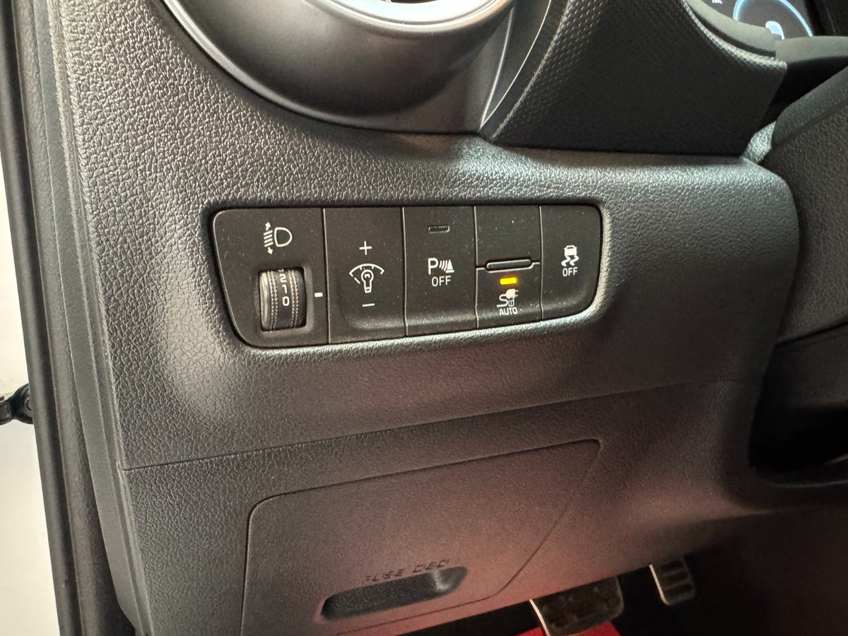 Hyundai Kona EV Select