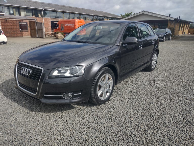 Audi A3 TDi 140 Attraction Sportback