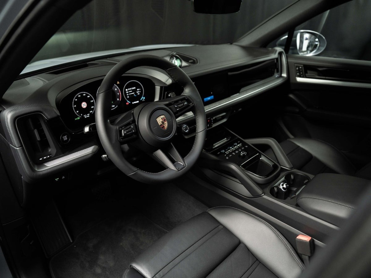 Gallery image 10 of 18