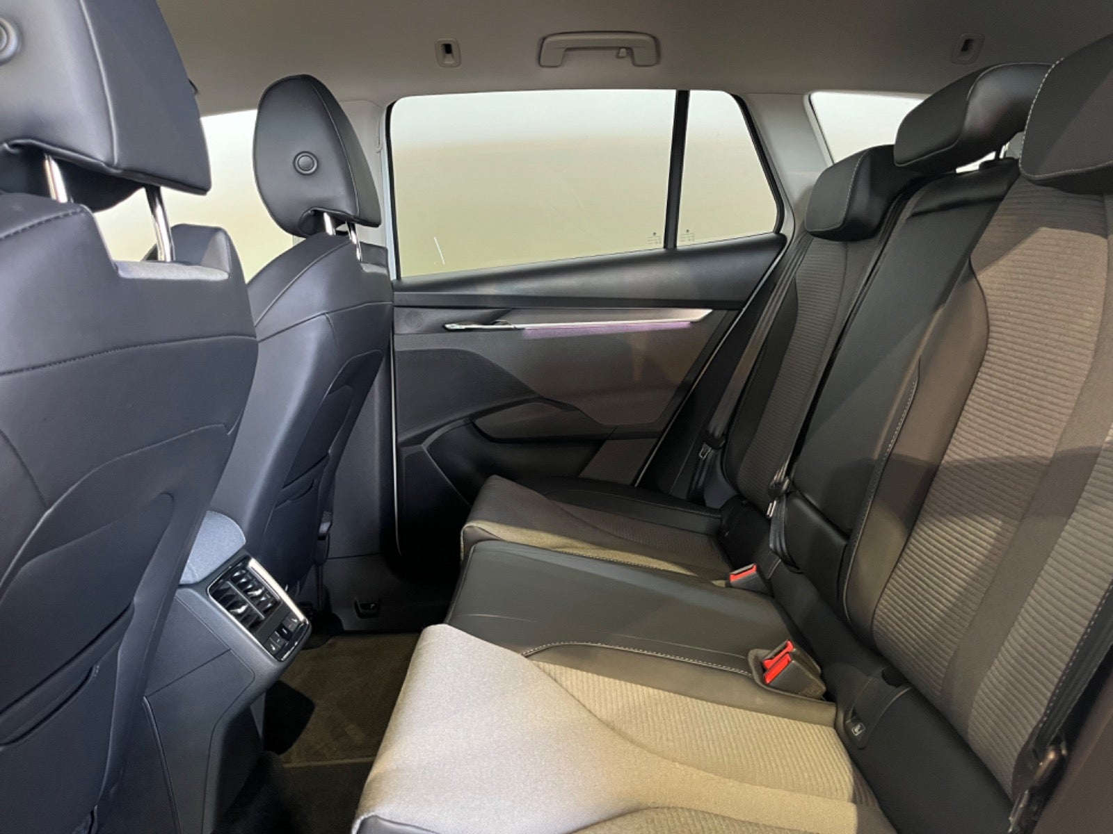 Skoda Enyaq iV Plus Loft