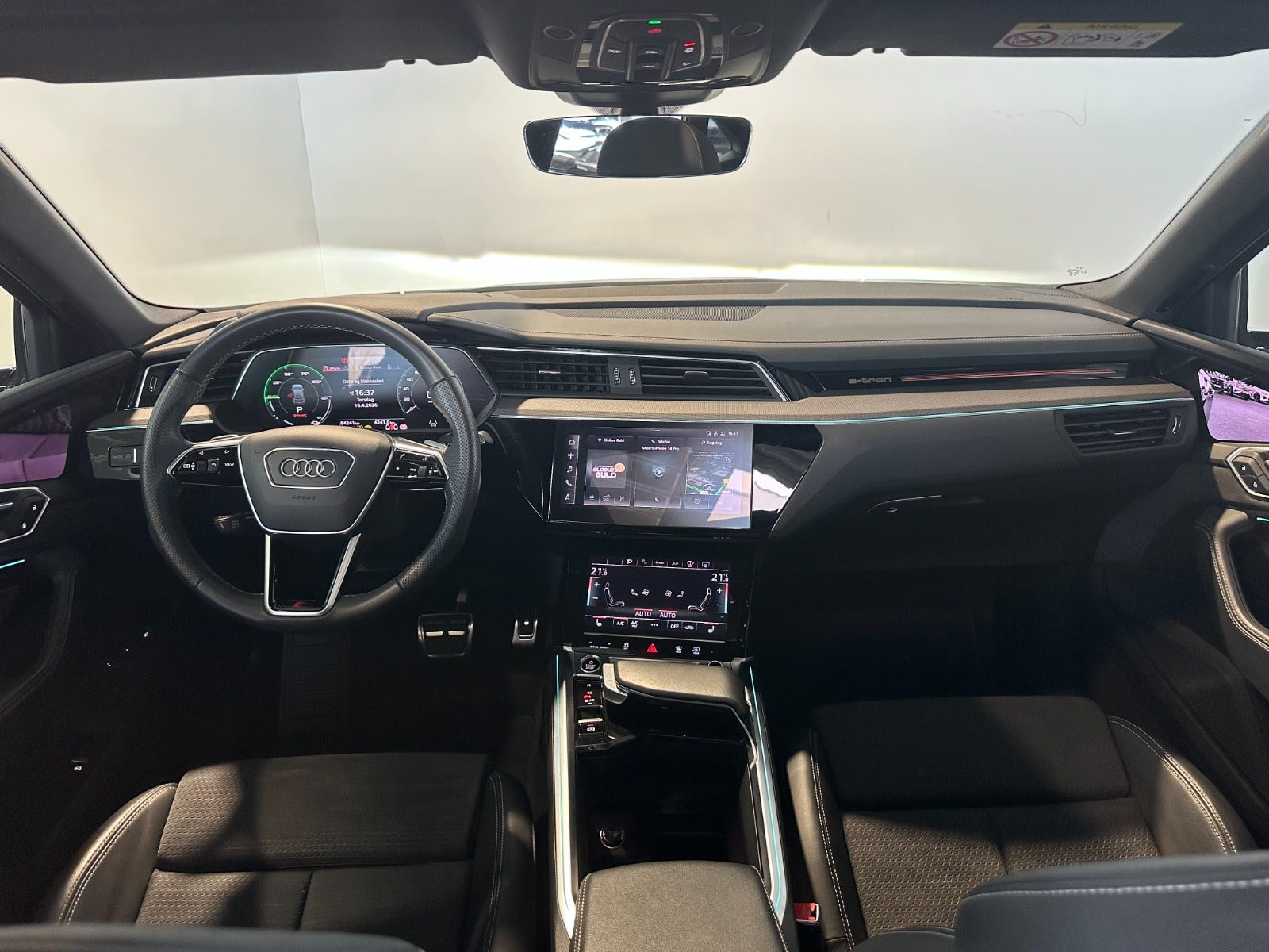 Audi Q8 e-tron 55 S-line Sportback quattro 5d - 5