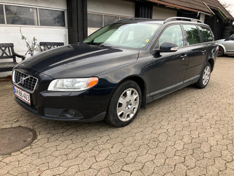 Volvo V70 