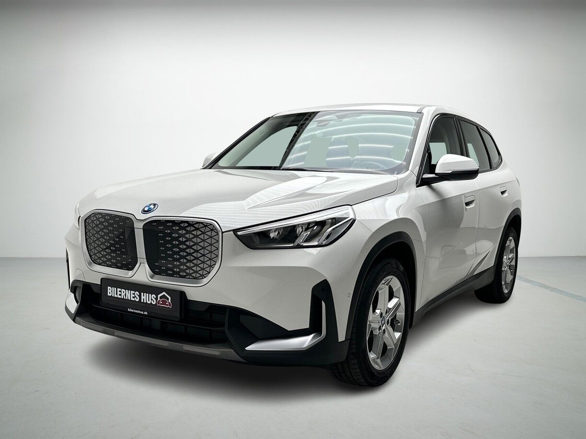 BMW iX1 eDrive20 X-Line billede 1