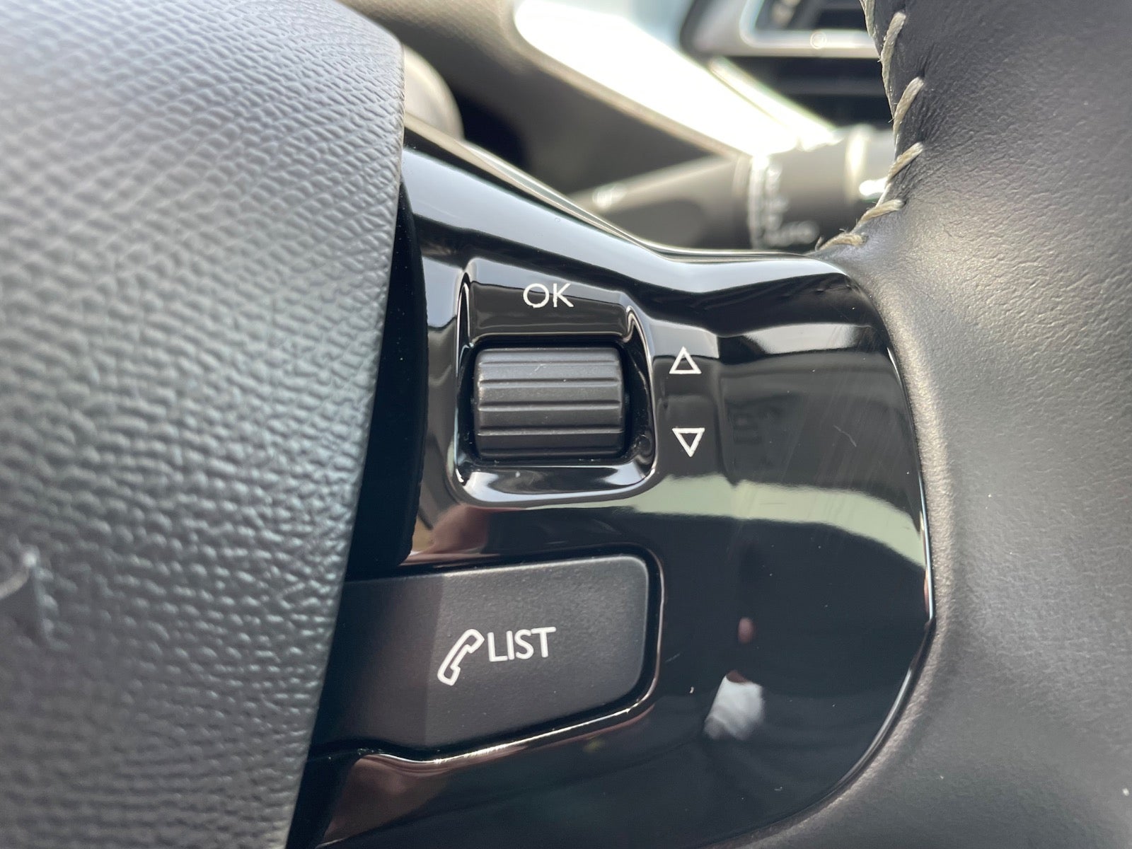 Billede af Peugeot 308 1,5 BlueHDi 130 Allure Sky