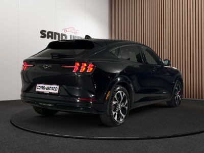 Ford Mustang Mach-E Premium Extended Range Van
