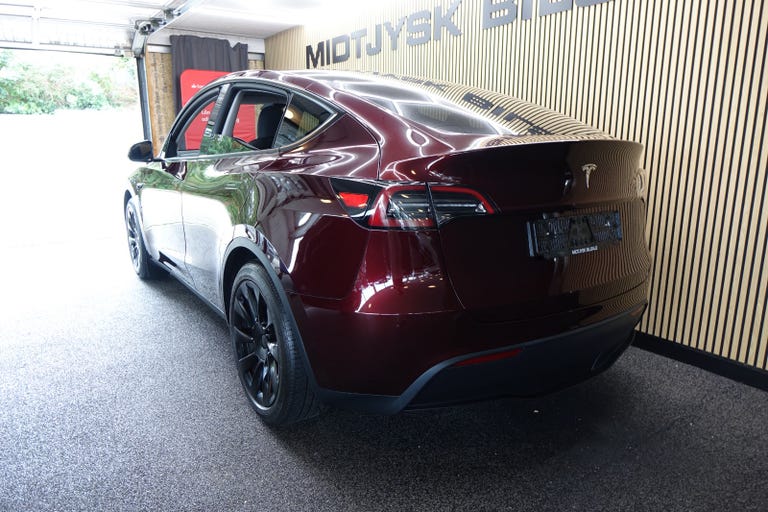 Tesla Model Y RWD
