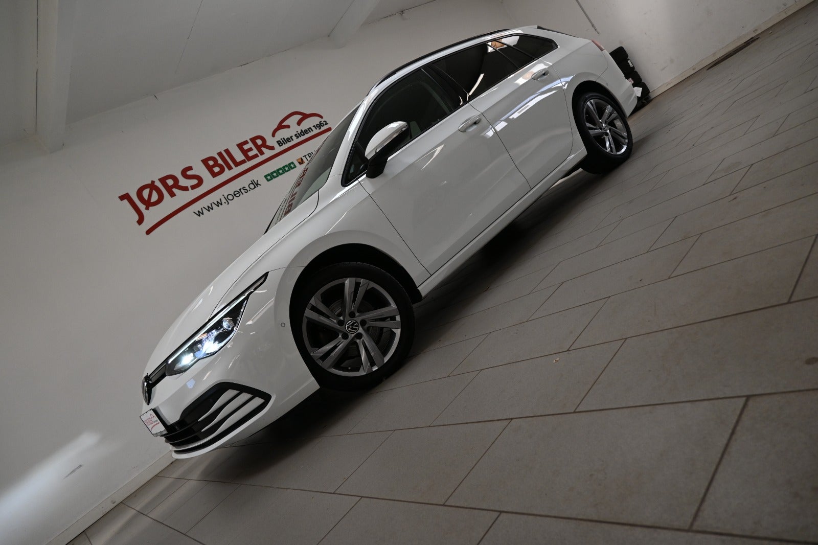 VW Golf VIII eTSi 130 Life Variant DSG