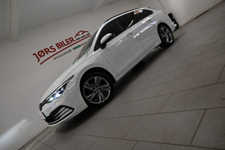 VW Golf VIII eTSi 130 Life Variant DSG