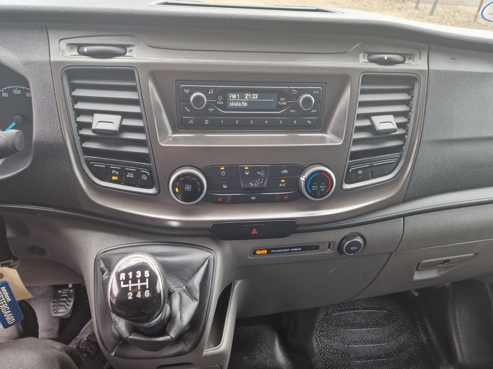 Billede af Ford Transit Custom 300L 2,0 TDCi 130 Trend Mandskabsvogn