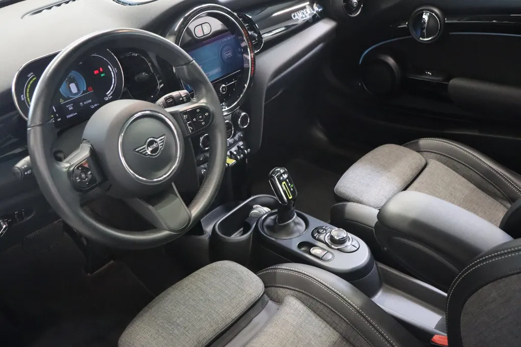 MINI Cooper SE Camden Edition