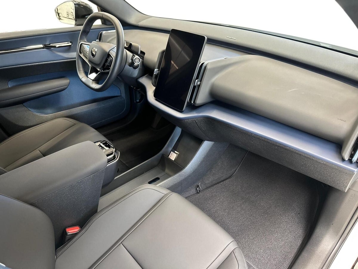 Volvo EX30 Twin Performance Ultra billede 11