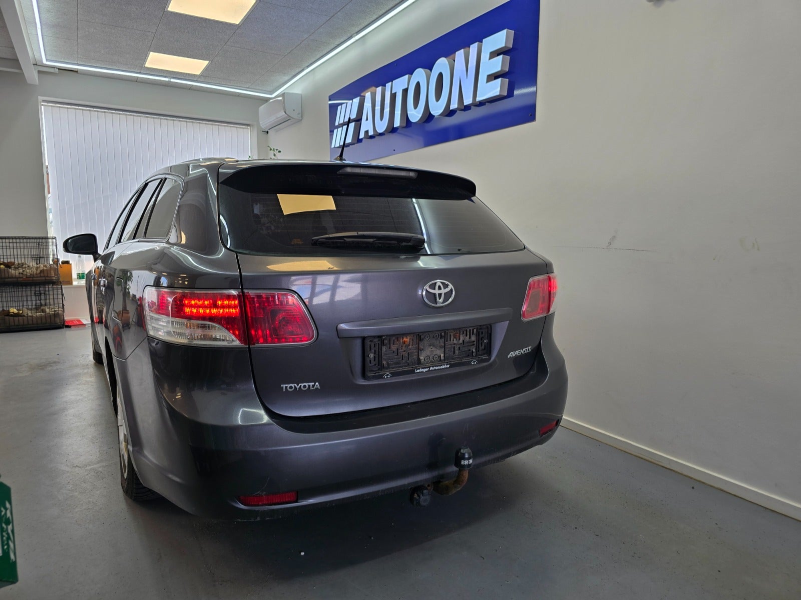 Billede af Toyota Avensis 1,8 VVT-i T2 stc.