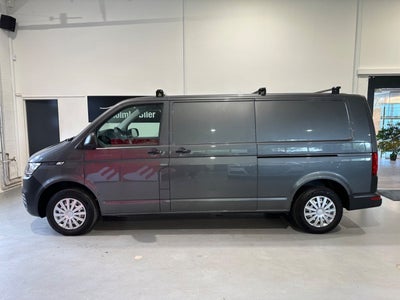 VW Transporter TDi 110 Kassevogn lang