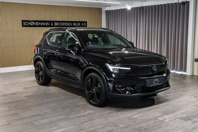 Volvo EX40  Extended Range Black Edition