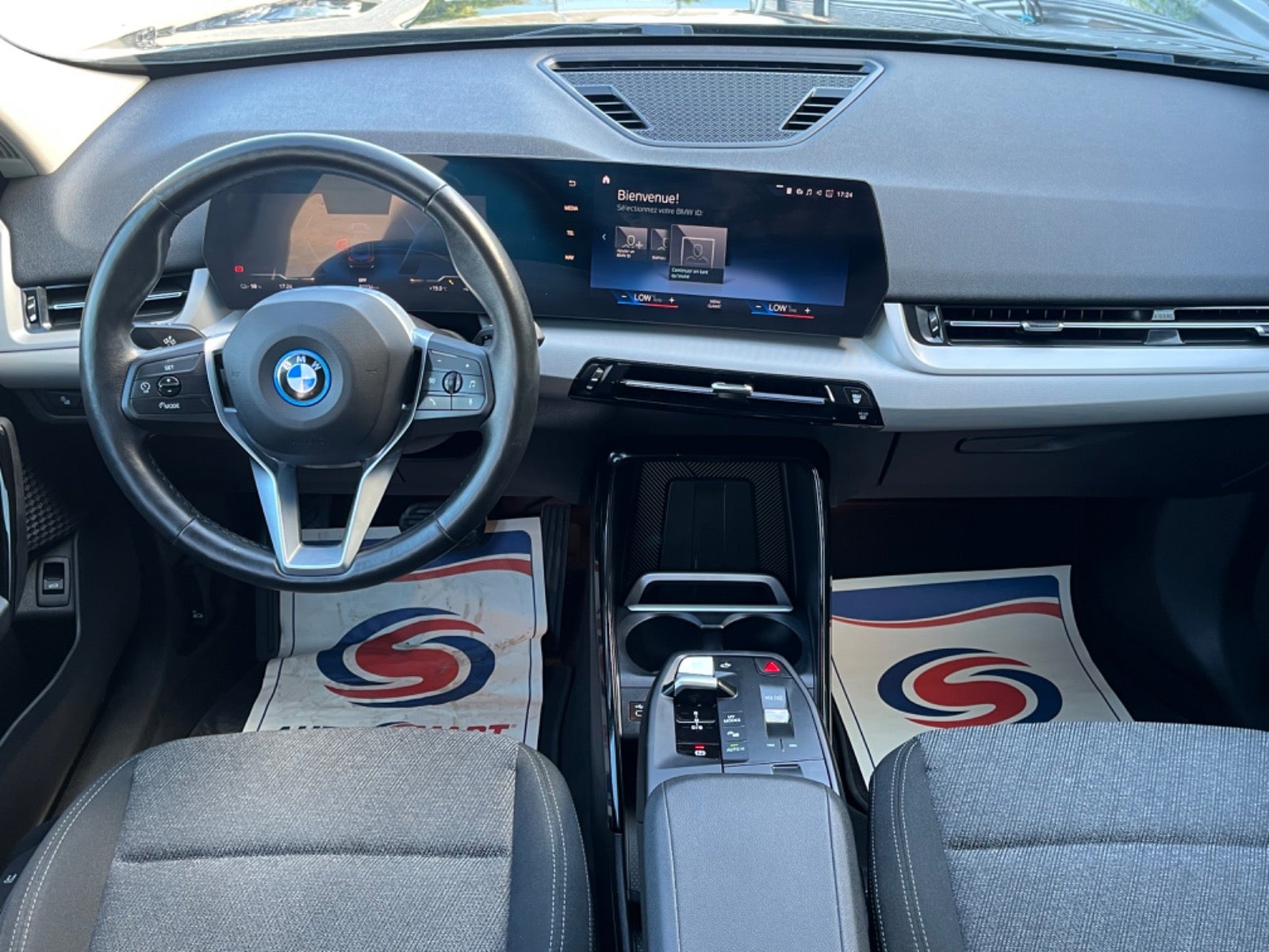 Billede af BMW iX1 xDrive30 Charged