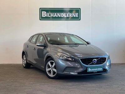 Volvo V40 2,0 D2 120 Momentum 5d
