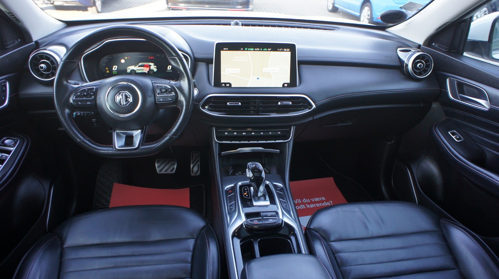 MG EHS PHEV Luxury