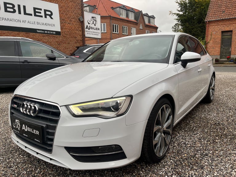 Audi A3 TDi 150 S-line Sportback