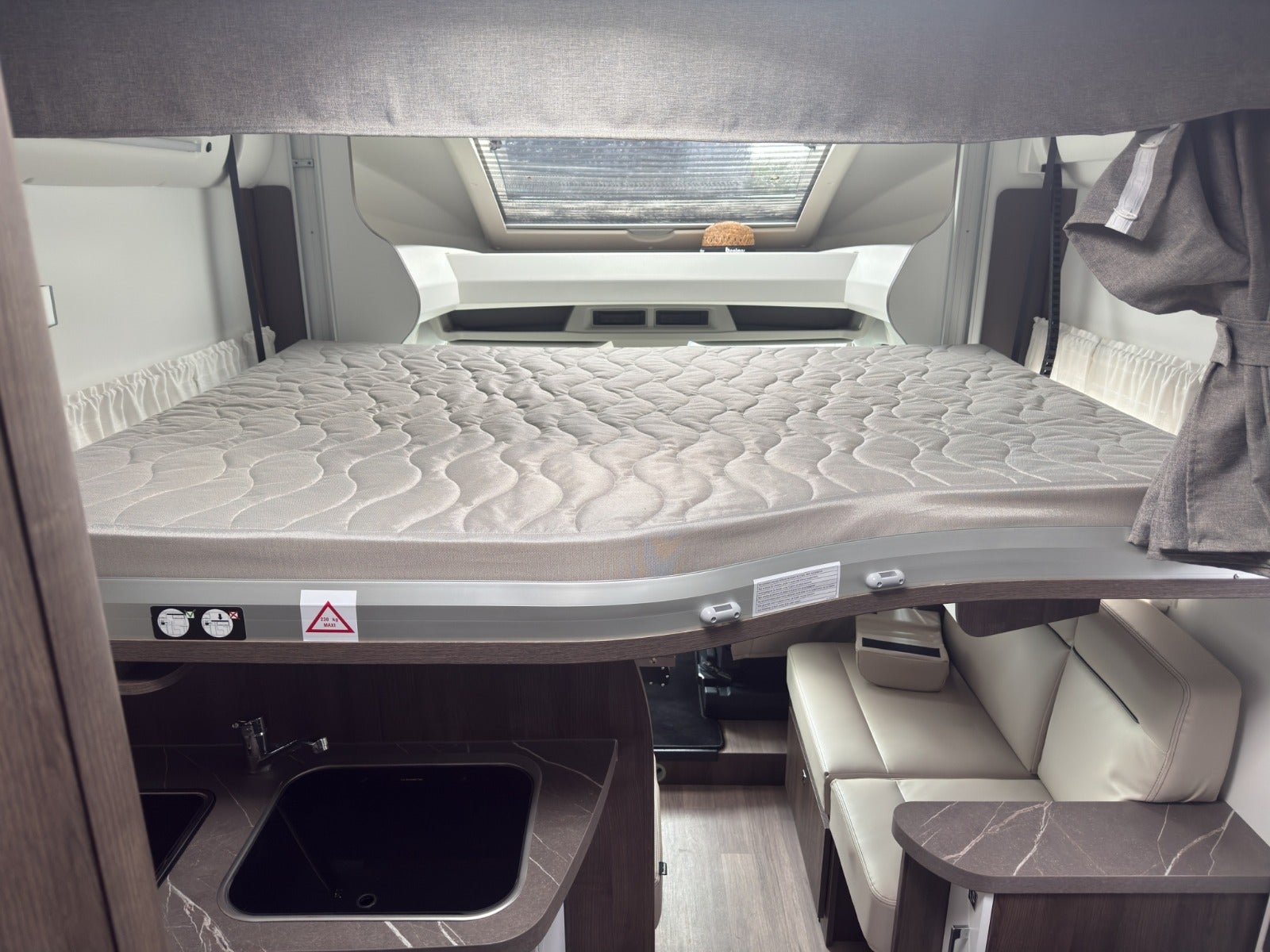Billede af Benimar Tessoro 2,0 T 481 aut.