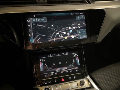 Audi e-tron S-line quattro Van