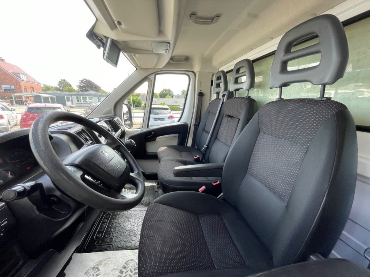 Billede af Peugeot Boxer 335 2,2 HDi 130 Alukasse m/lift