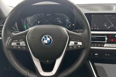 BMW 330e Touring Sport Line aut.