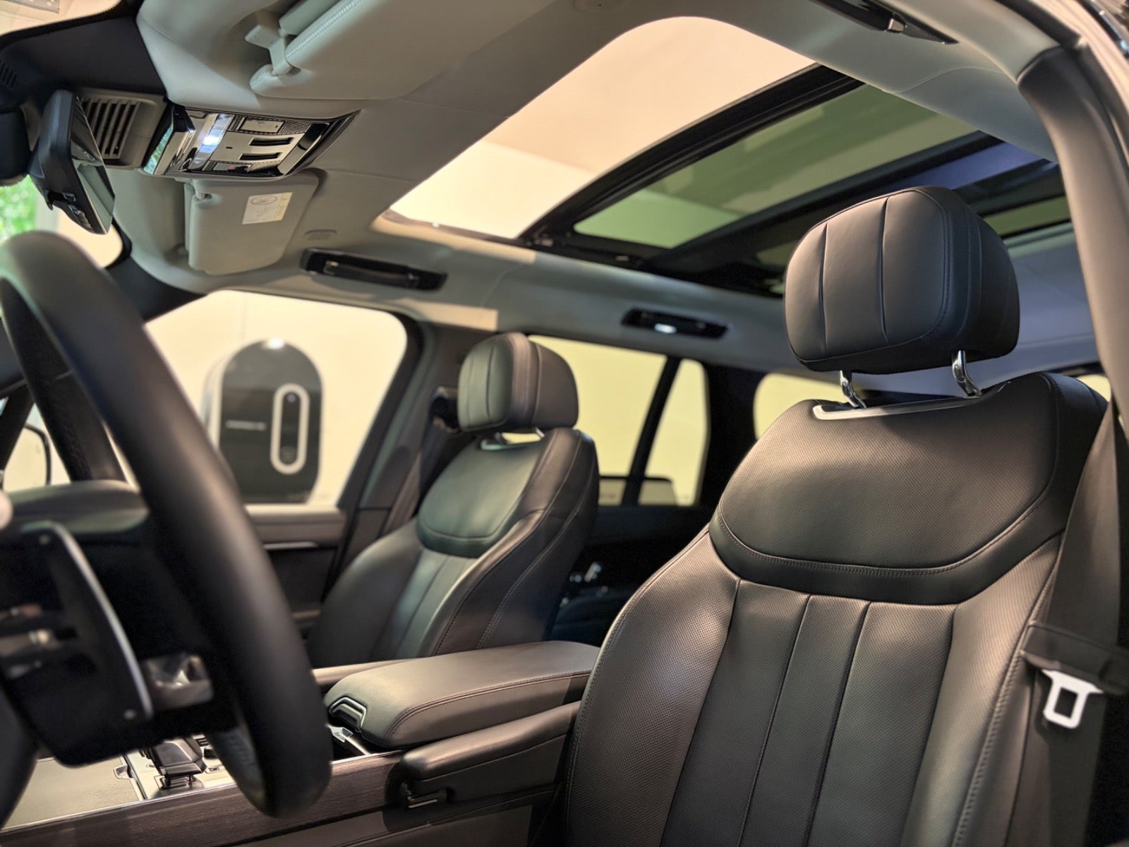 Land Rover – Range Rover