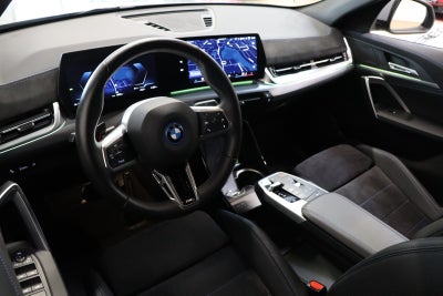 BMW iX2 xDrive30 M-Sport