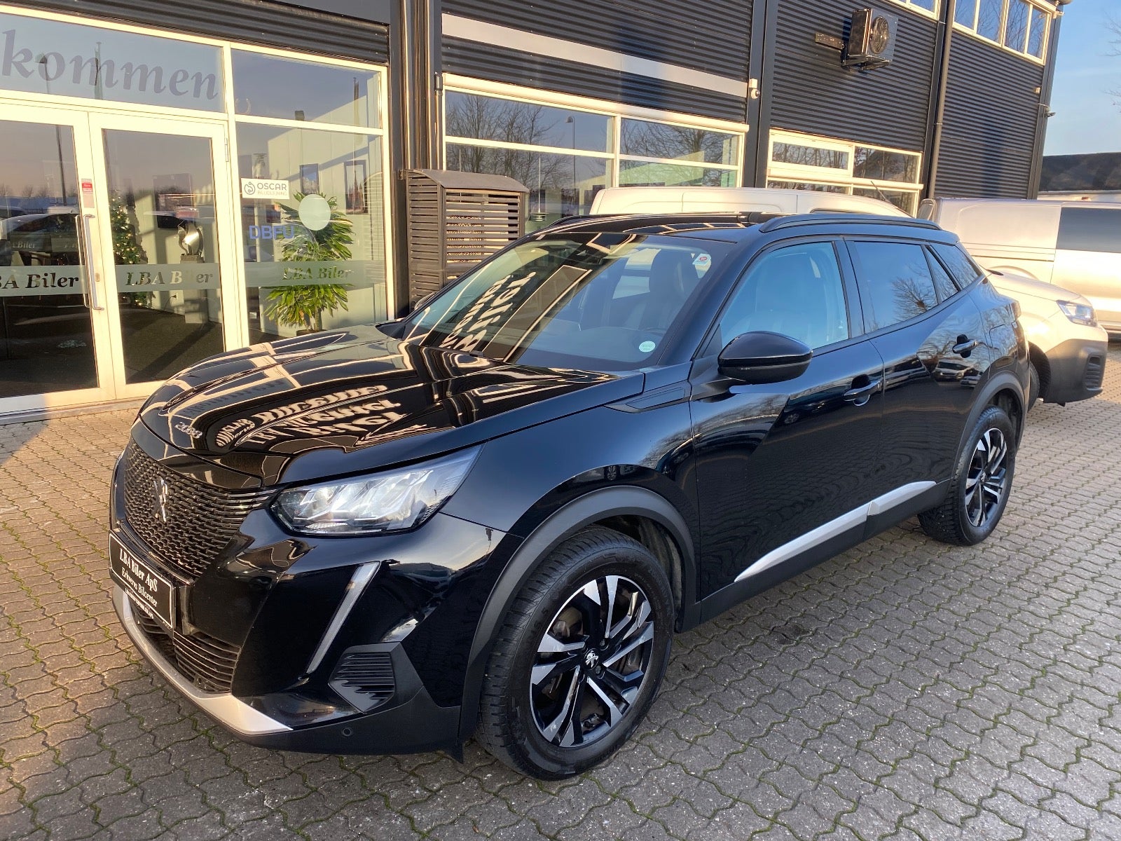 Peugeot 2008 BlueHDi 100 Allure Pack Van